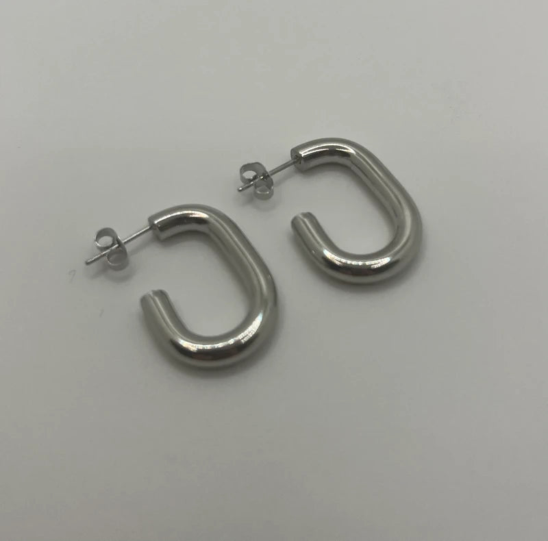 Boucles d oreilles créoles ouvertes en acier inoxydable long 1,5 cm ovales