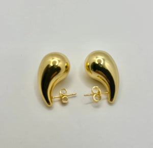 Boucles d oreilles drop goutte d eau  long 2,5 cm excellent état
