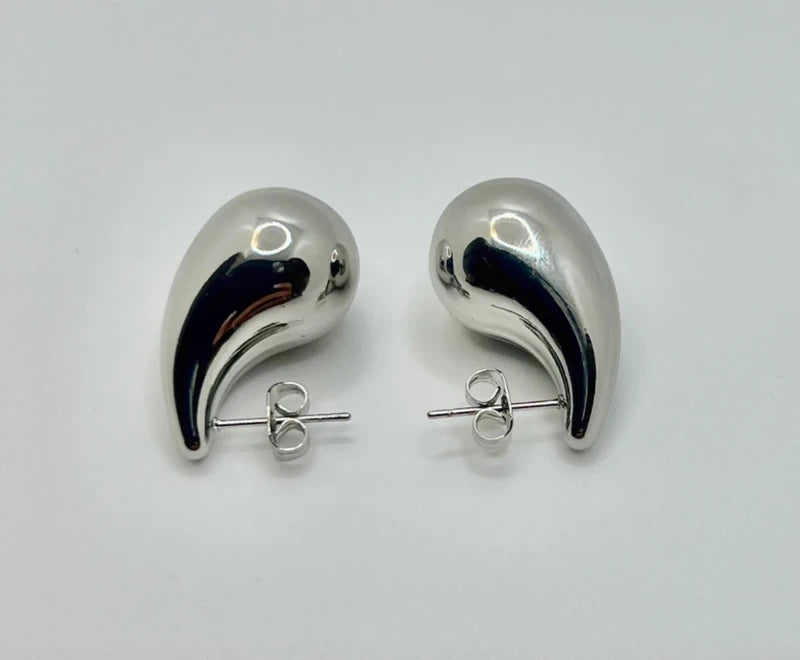 Boucles d oreilles drop goutte d eau en acier inoxydable   long 2,5 cm excellent état