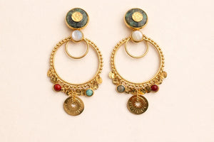 Boucles d’oreilles, en acier inoxydable et pierres naturelles , longueur 6 cm. Excellent état