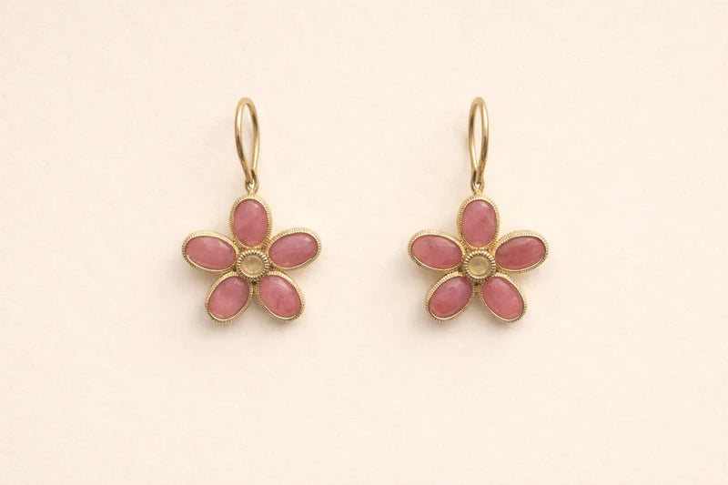 Boucles d’oreilles en acier inoxydable et pierres naturelles, long 3 cm. Excellent état.