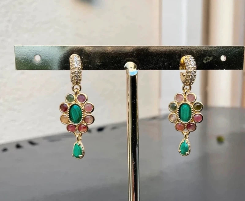 Boucles d oreilles en acier inoxydable et pierres naturelles long 3,5 cm excellent état
