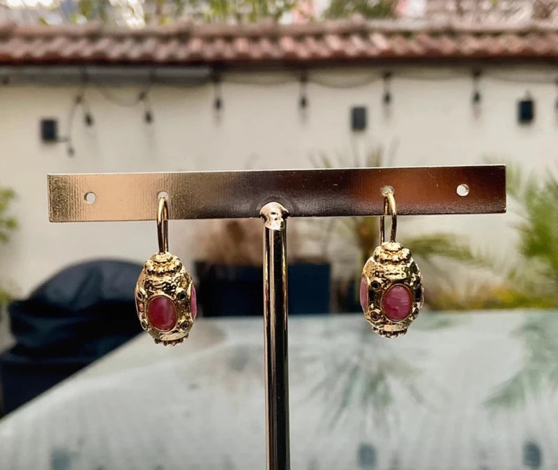 Boucles d'oreilles en acier, oxydable et pierres naturelles long 2,5 cm excellent état