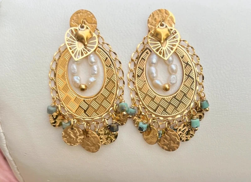 Boucles d’oreilles, en acier inoxydable et pierres naturelles , longueur 5,5cm. Excellent