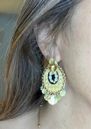 Boucles d’oreilles, en acier inoxydable et pierres naturelles , longueur 5,5cm. Excellent