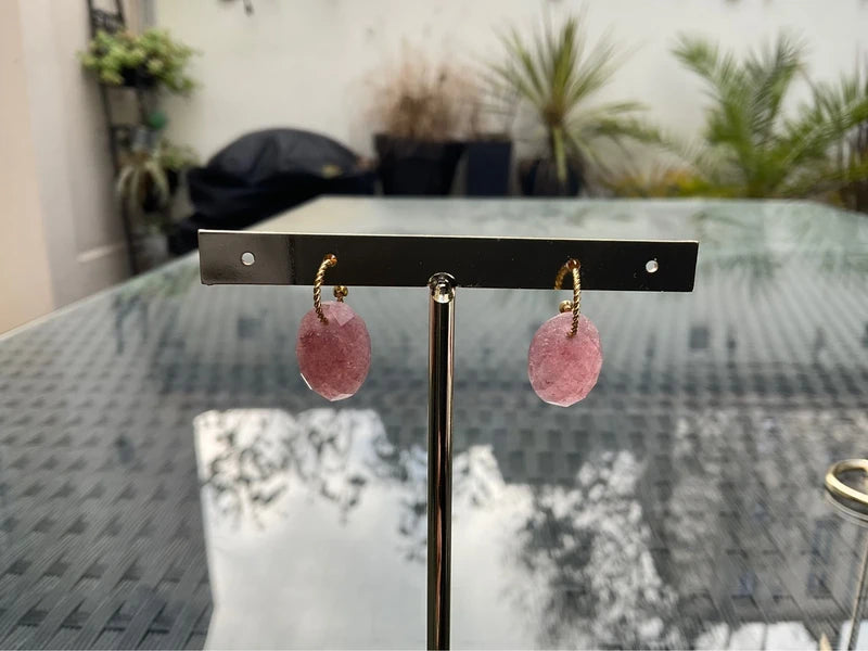 Boucles d’oreilles en acier, oxydable et pierres naturelles long 2,5cm excellent état