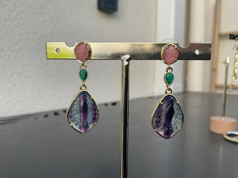 Boucles en acier inoxydable et pierres naturelles long 4,2cm excellent état