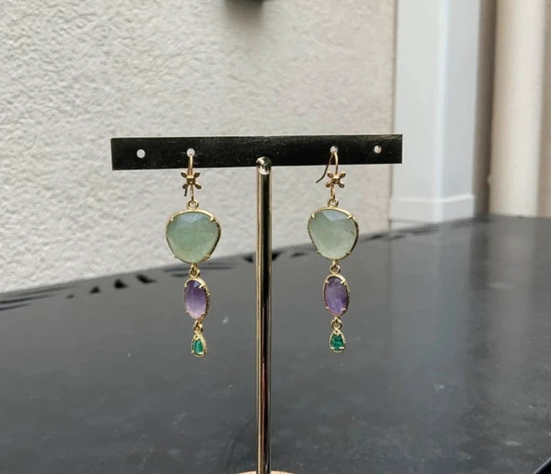 Boucles en acier inoxydable et pierres naturelles long 5cm excellent etat
