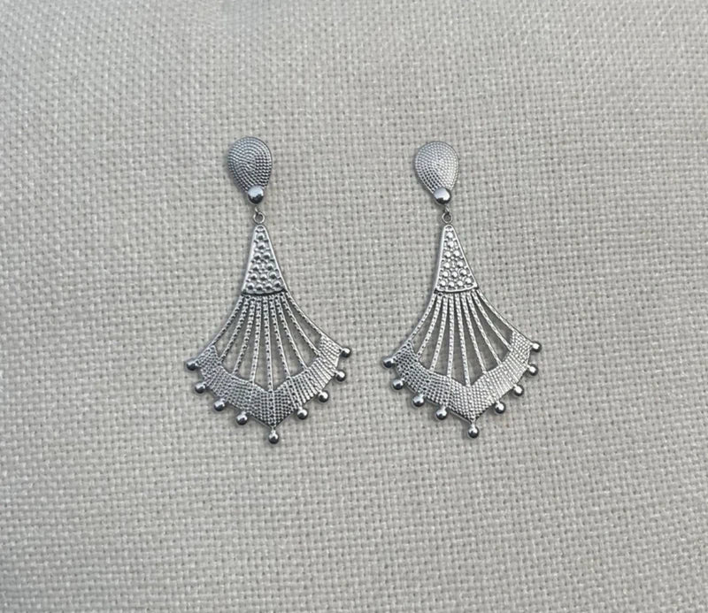 Boucles d'oreilles en acier inoxydable long 6 cm excellent état