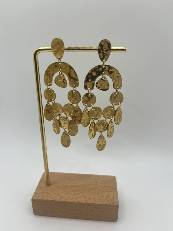 Boucles d oreilles en acier inoxydable martelé long 7 cm excellent état