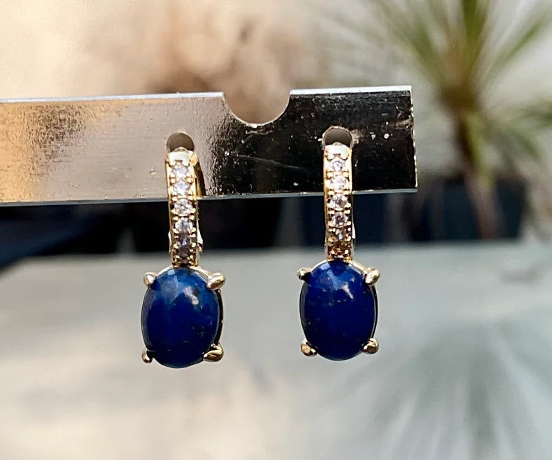 Boucles d’oreilles en acier, oxydable et pierres naturelles long 2cm excellent état