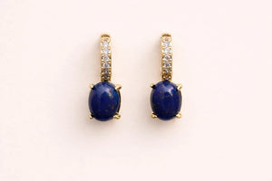 Boucles d’oreilles en acier, oxydable et pierres naturelles long 2cm excellent état