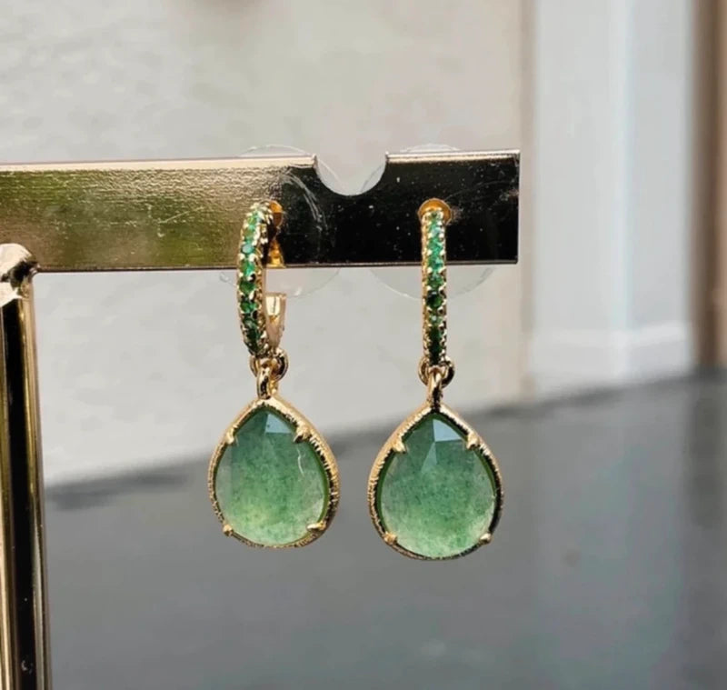 Boucles d'oreilles en acier, inoxydable et pierre naturelle, longueur 2,5cm. Excellent état
