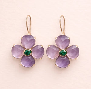 Boucles en acier inoxydable et pierres naturelles long 4cm excellent etat