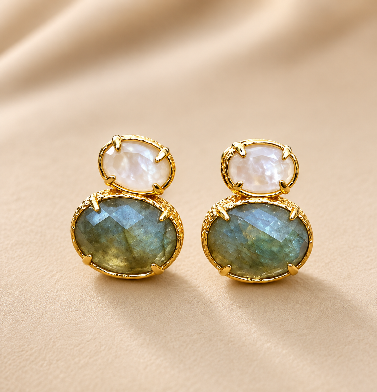 Boucles d’oreilles Habaha en pierres naturelles long 1,3cm